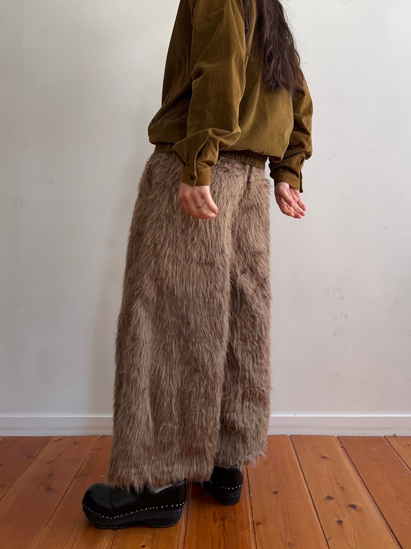 old fur wide pants / mocha