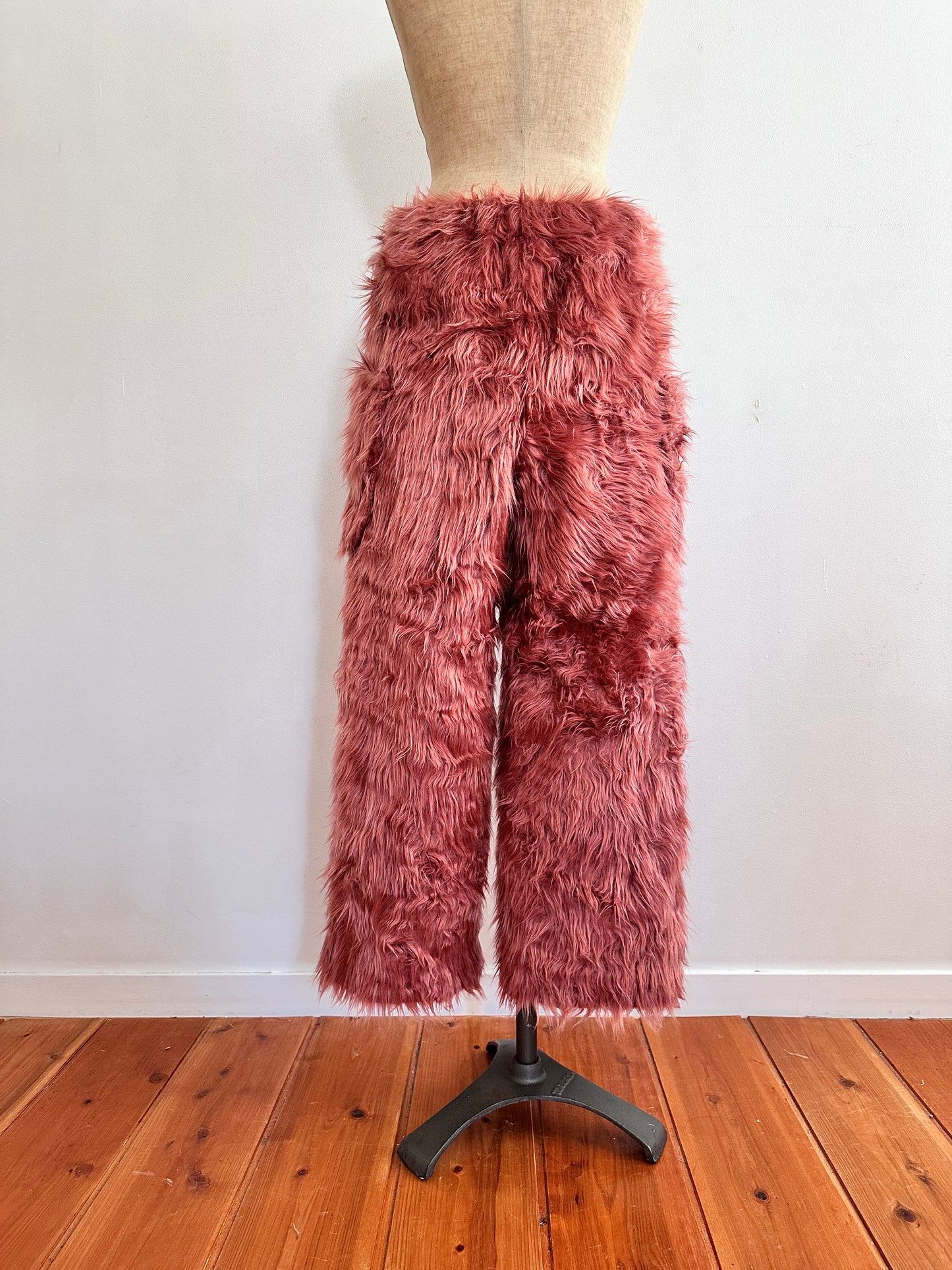 old fur pants / pink brown
