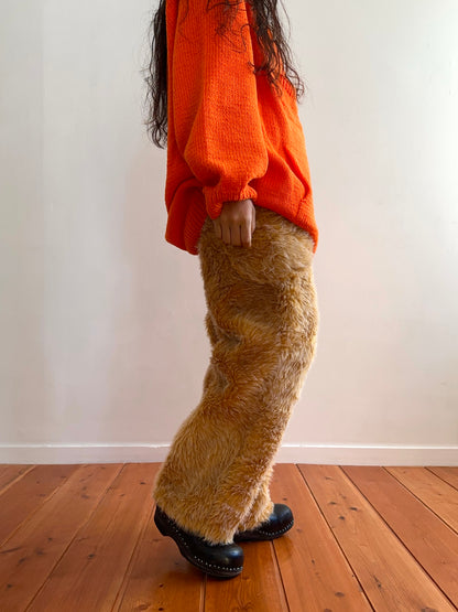 old fur pants / custard