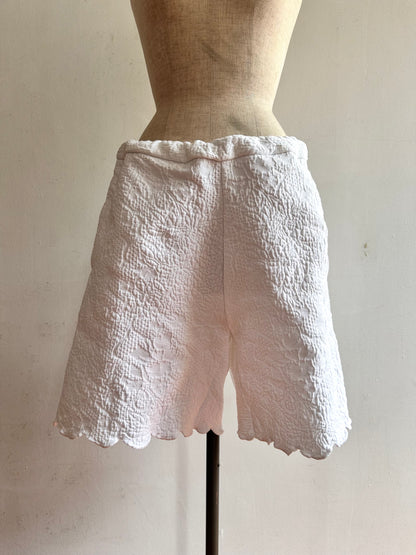 old fabric short pants