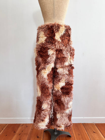 old fur pants / pudding