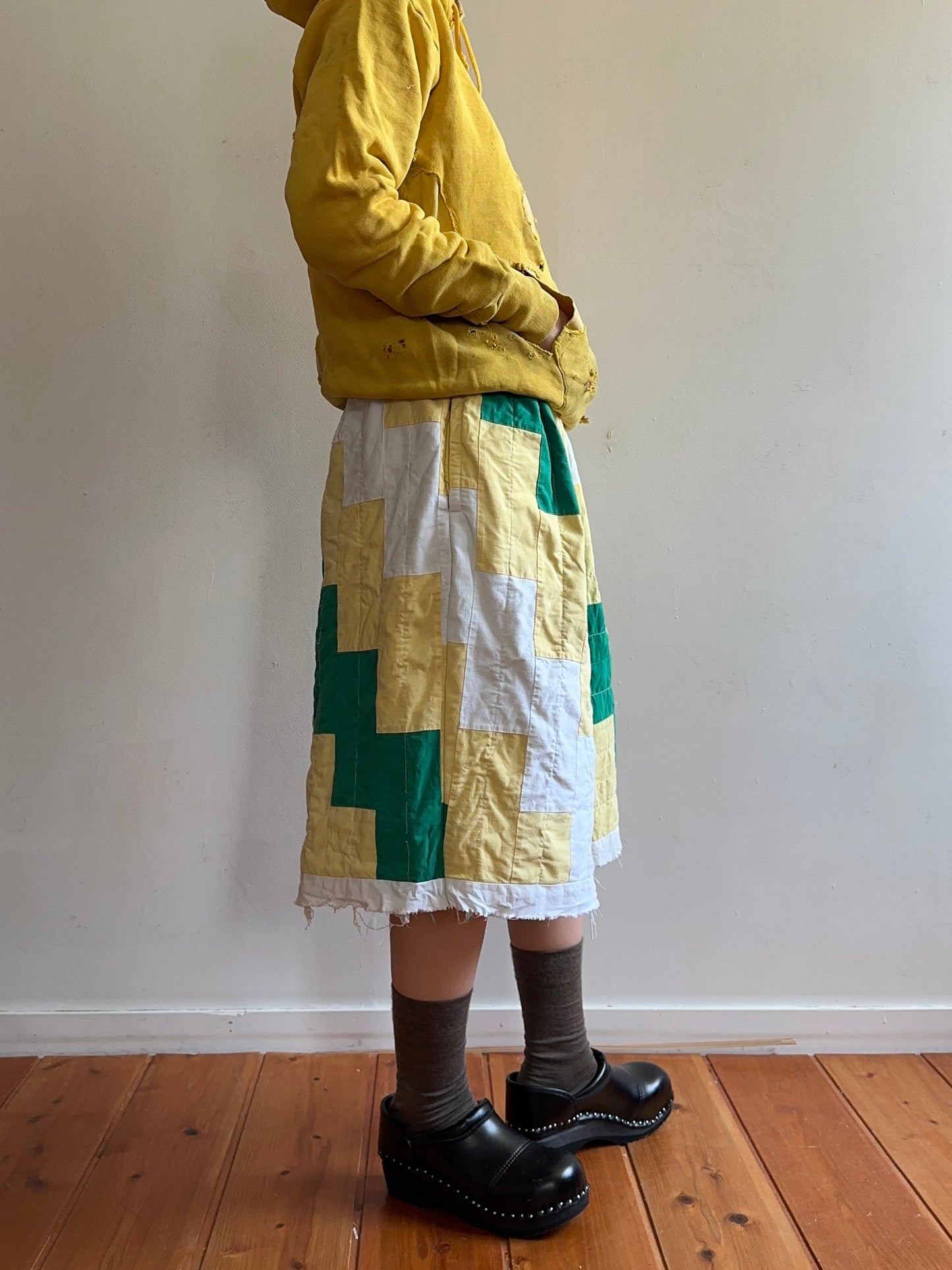 old quilt tuck short pants