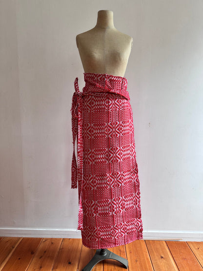 old coverlet wrap long skirt / red