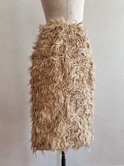 old fur short pants / ivory