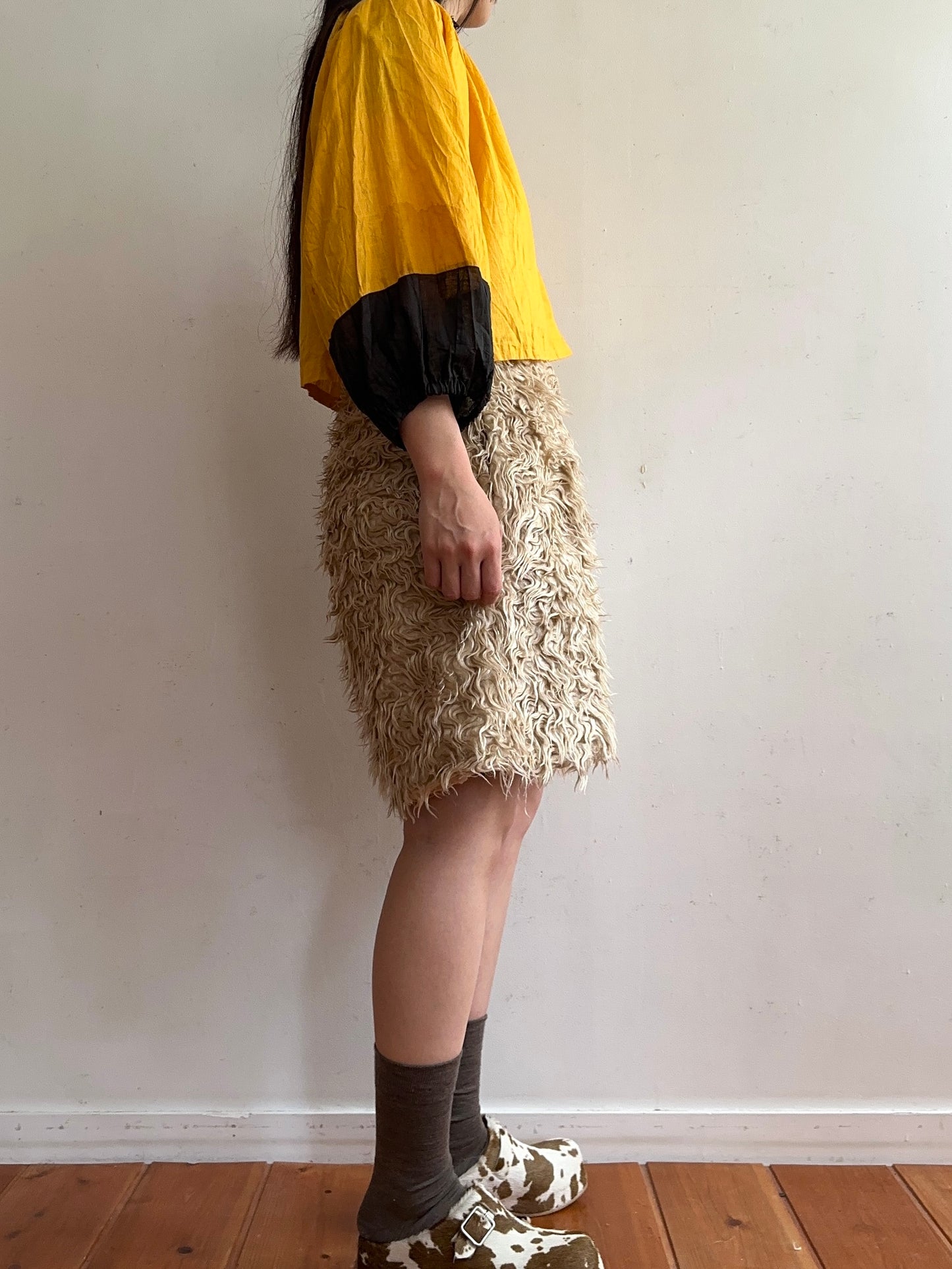 old fur short pants / ivory