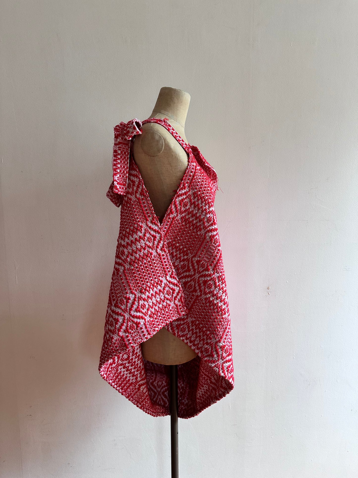 old coverlet wrap short skirt / red