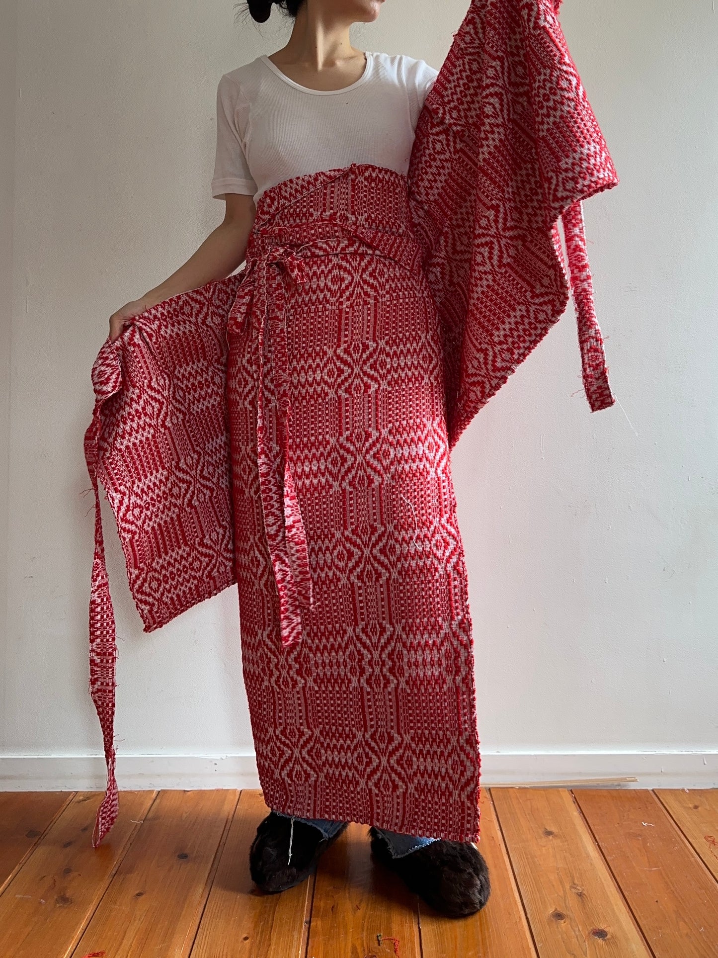 old coverlet wrap long skirt / red