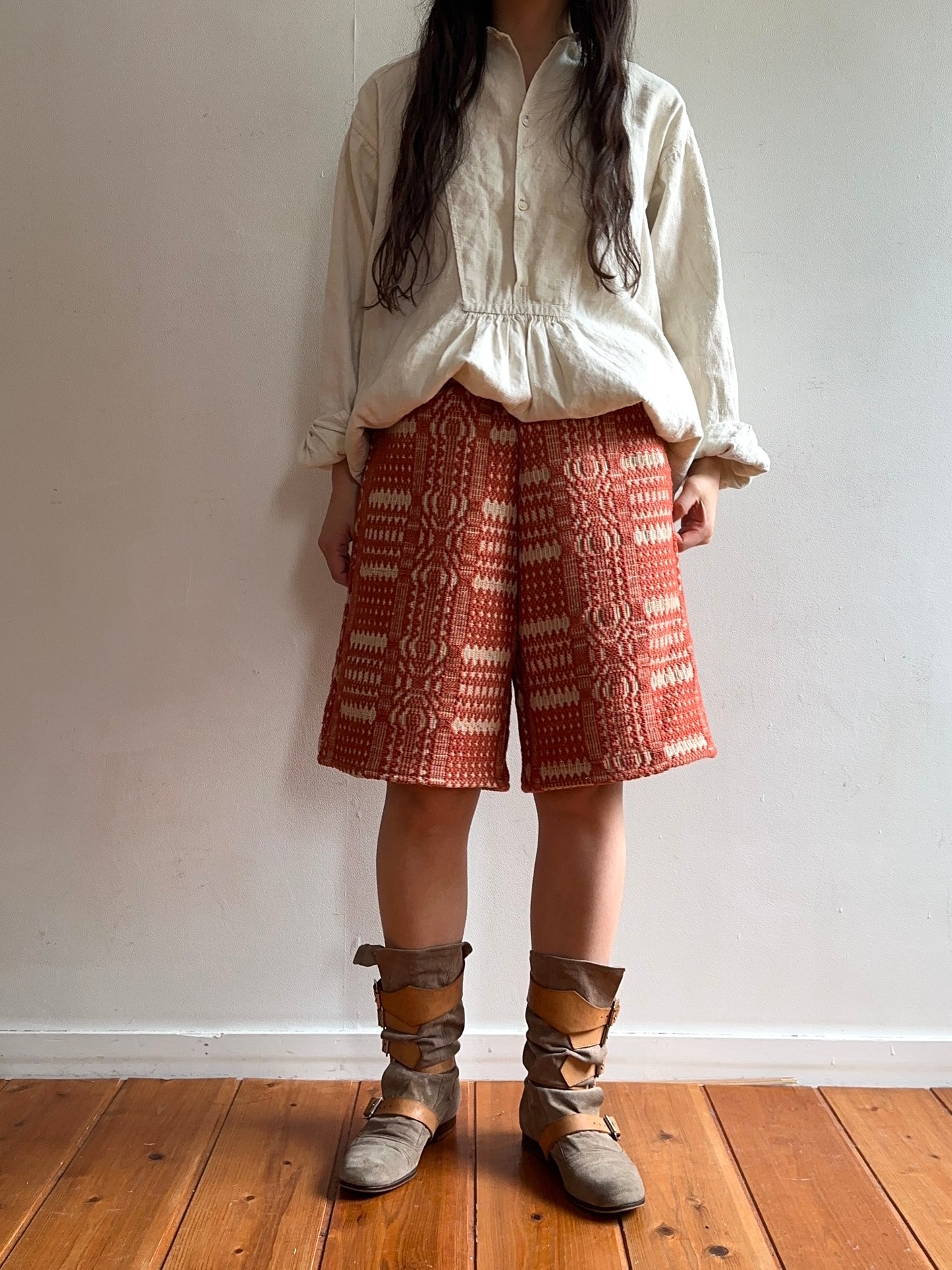 old coverlet short pants / terracotta