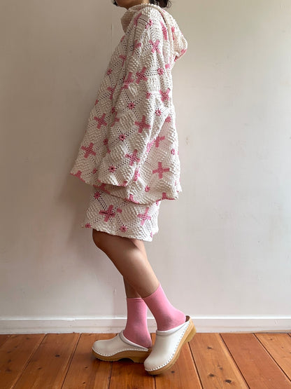 old crochet lace short pants