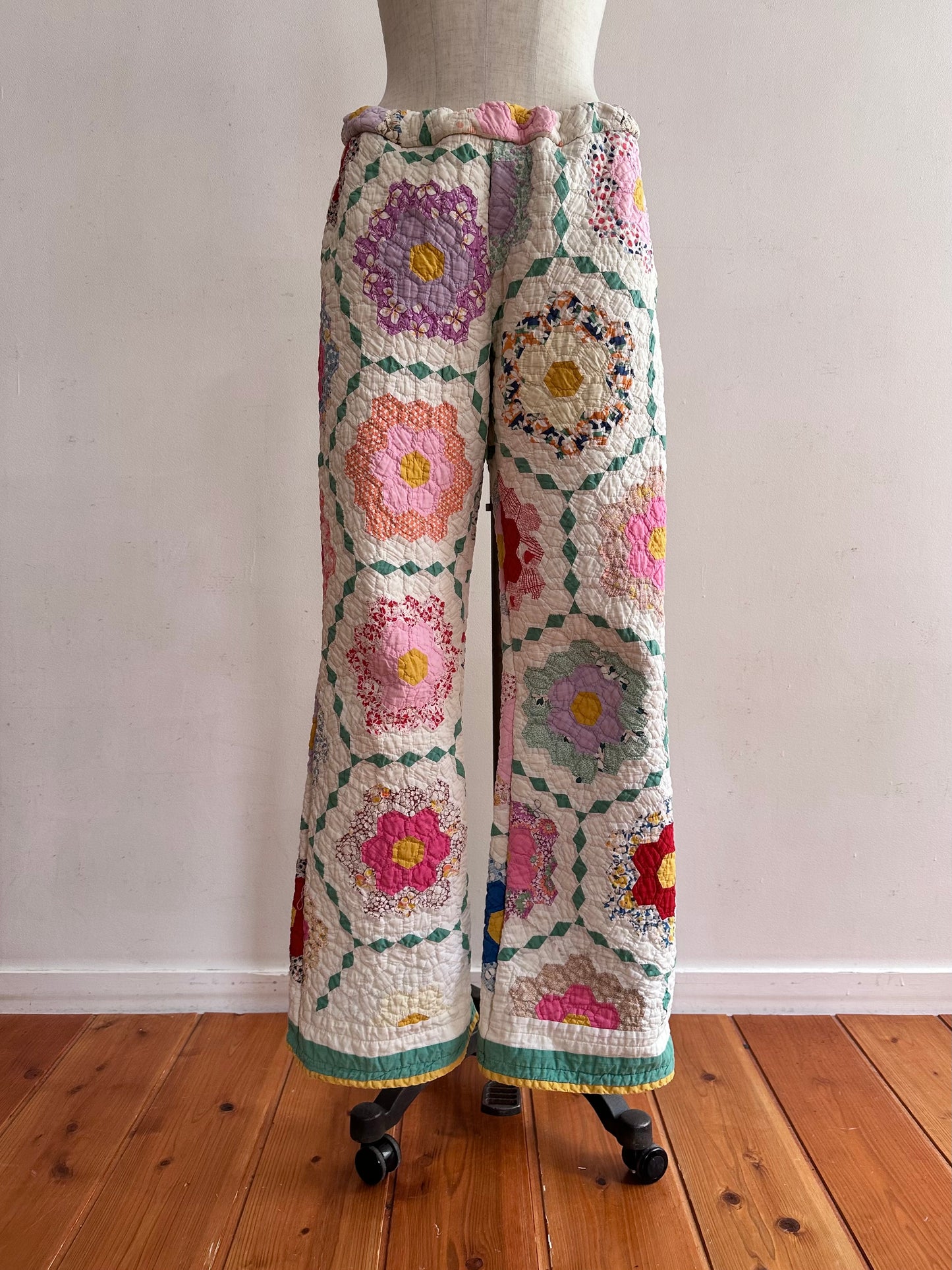 old quilt slim flare pants