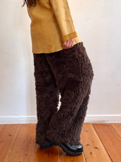 old fur pants / dark brown