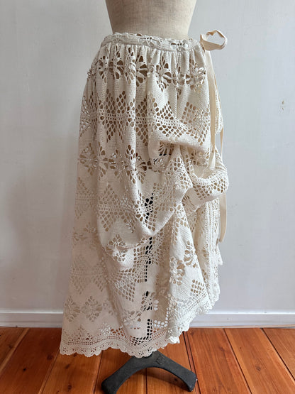 old crochet lace little change skirt