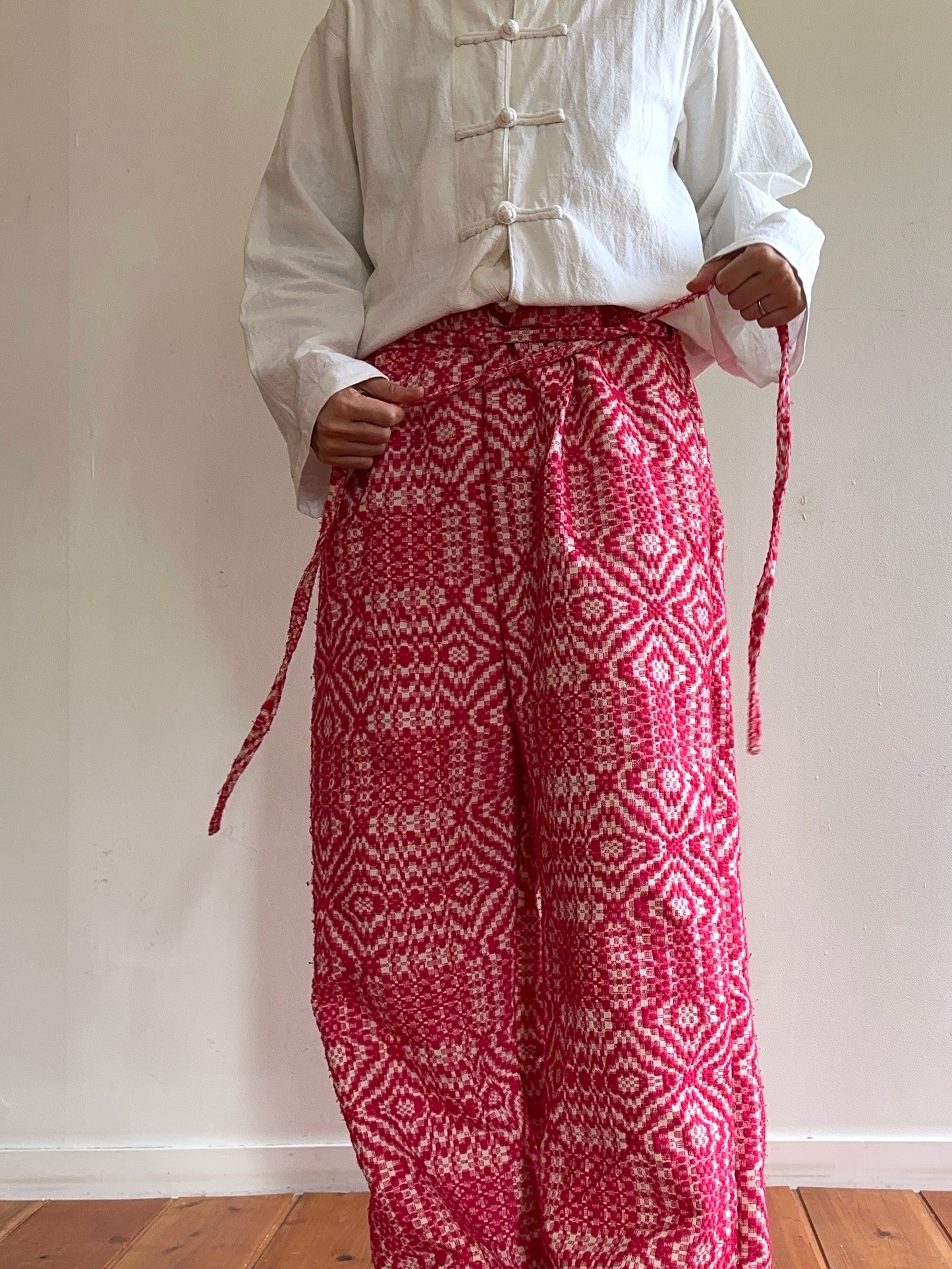 old coverlet tuck wide pants / pink × white