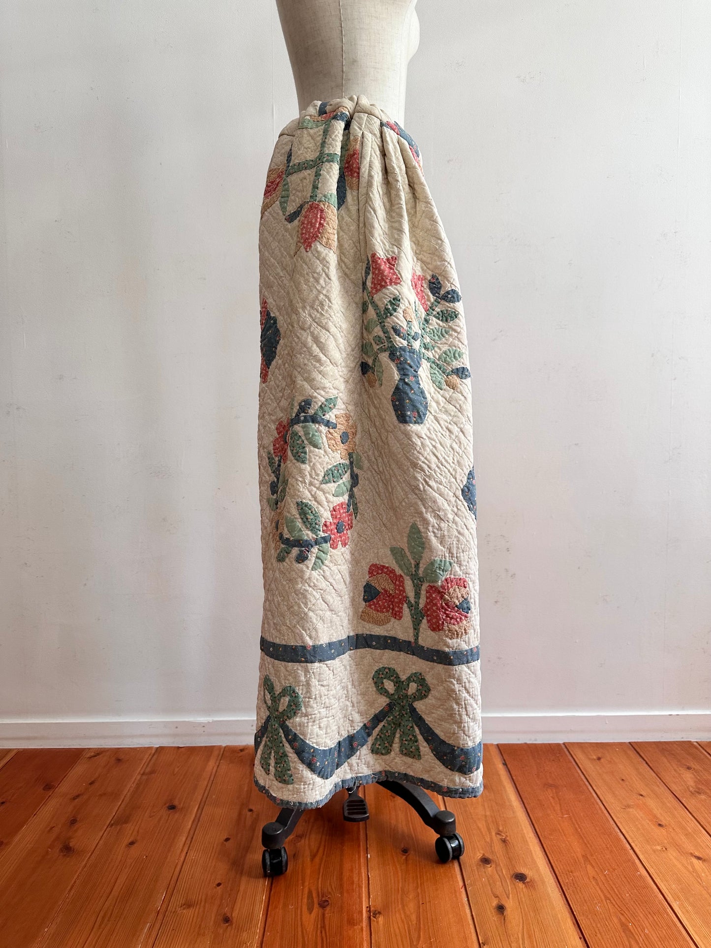 old quilt many tuck pants