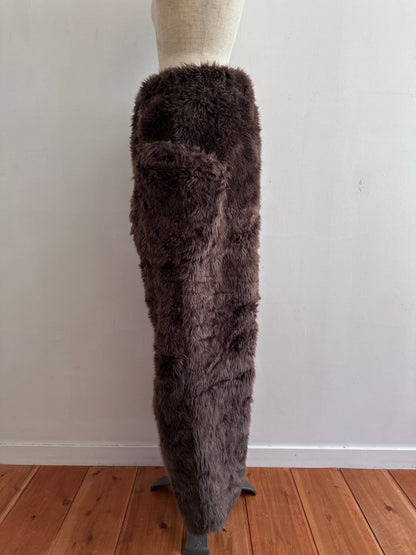 old fur pants / dark brown