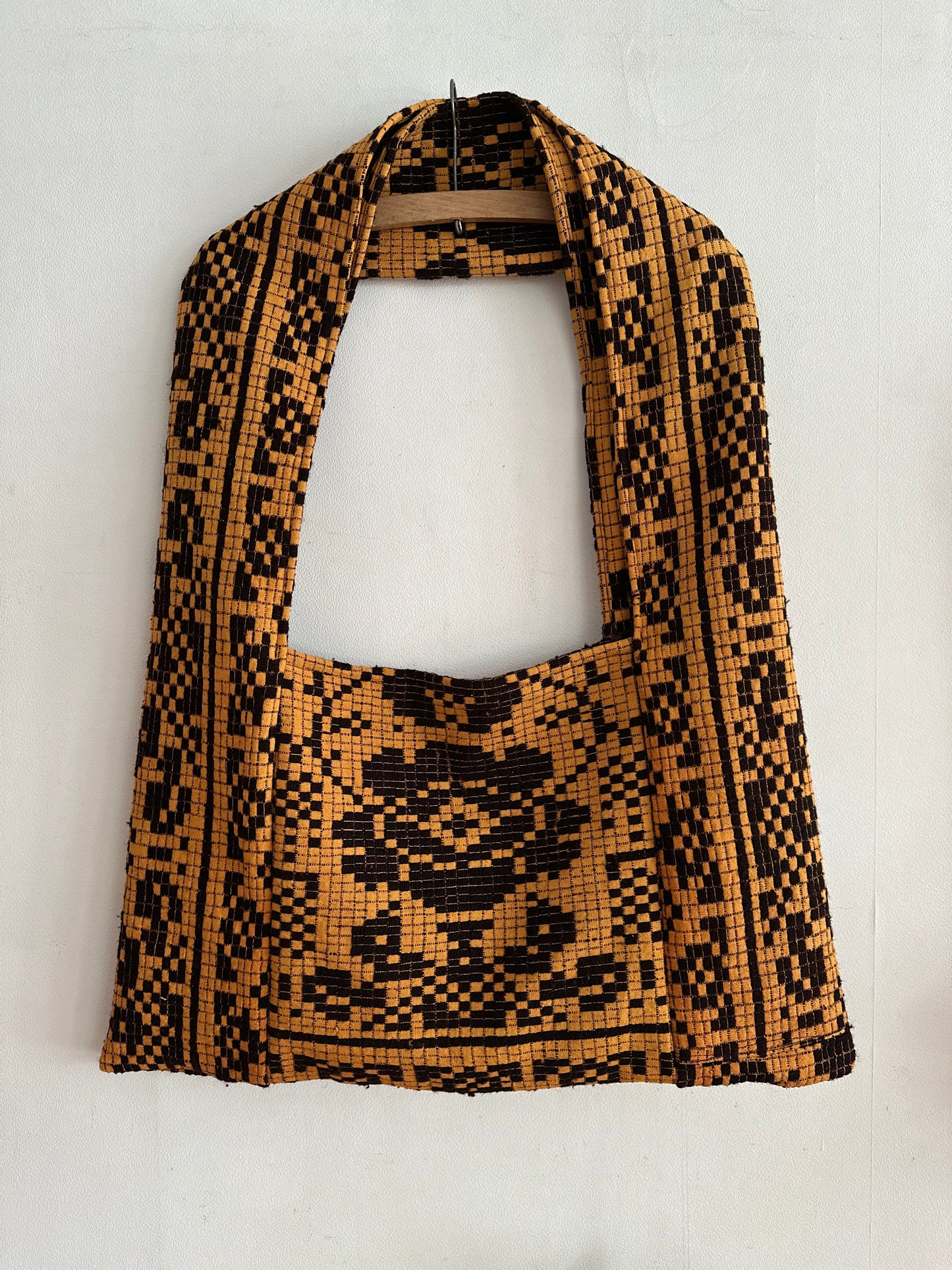 old coverlet monk bag / orange