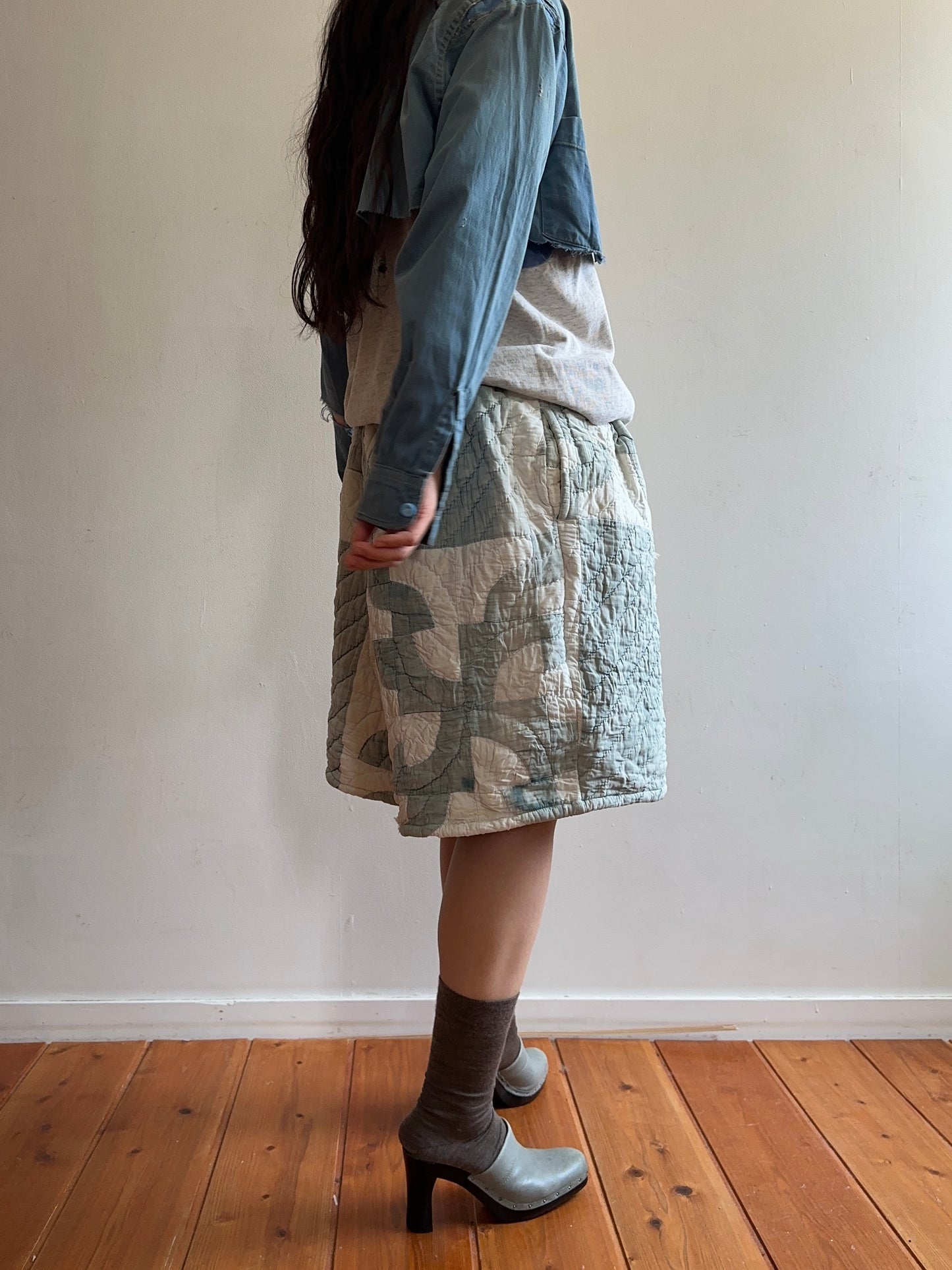 old quilt tuck short pants