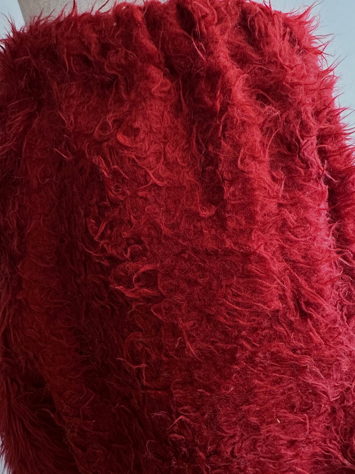 old fur short pants / wine