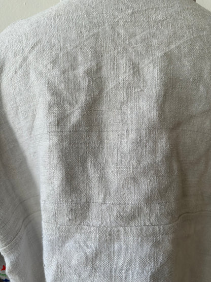 giacca corta in lino vecchio cucita a mano
