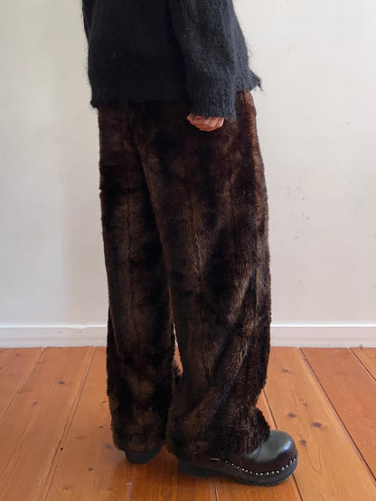 old fur pants / dark brown stripe