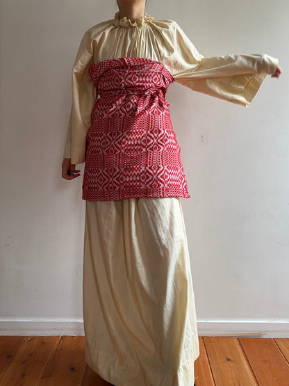 old coverlet wrap short skirt / red