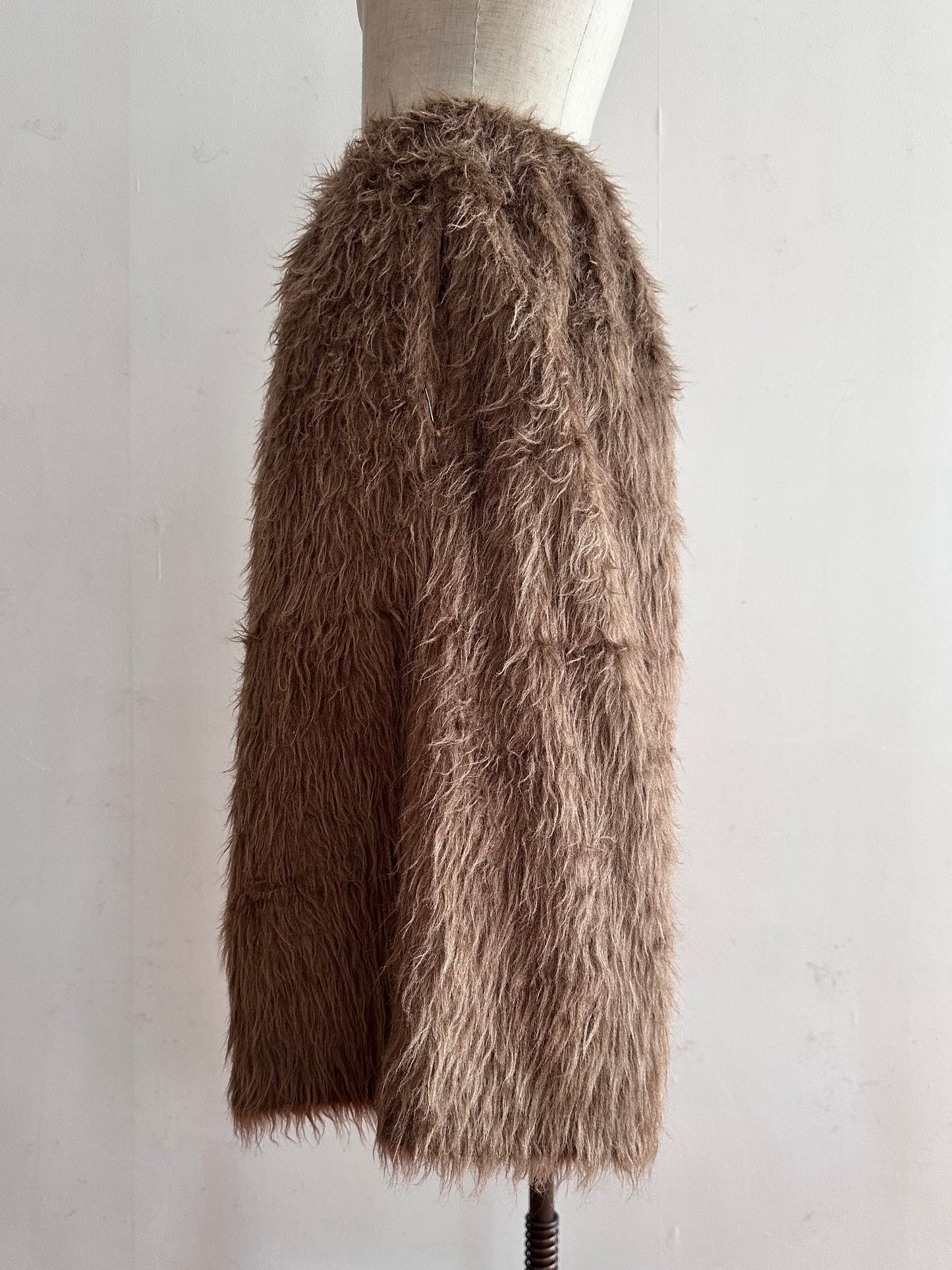 old fur half pants / mocha