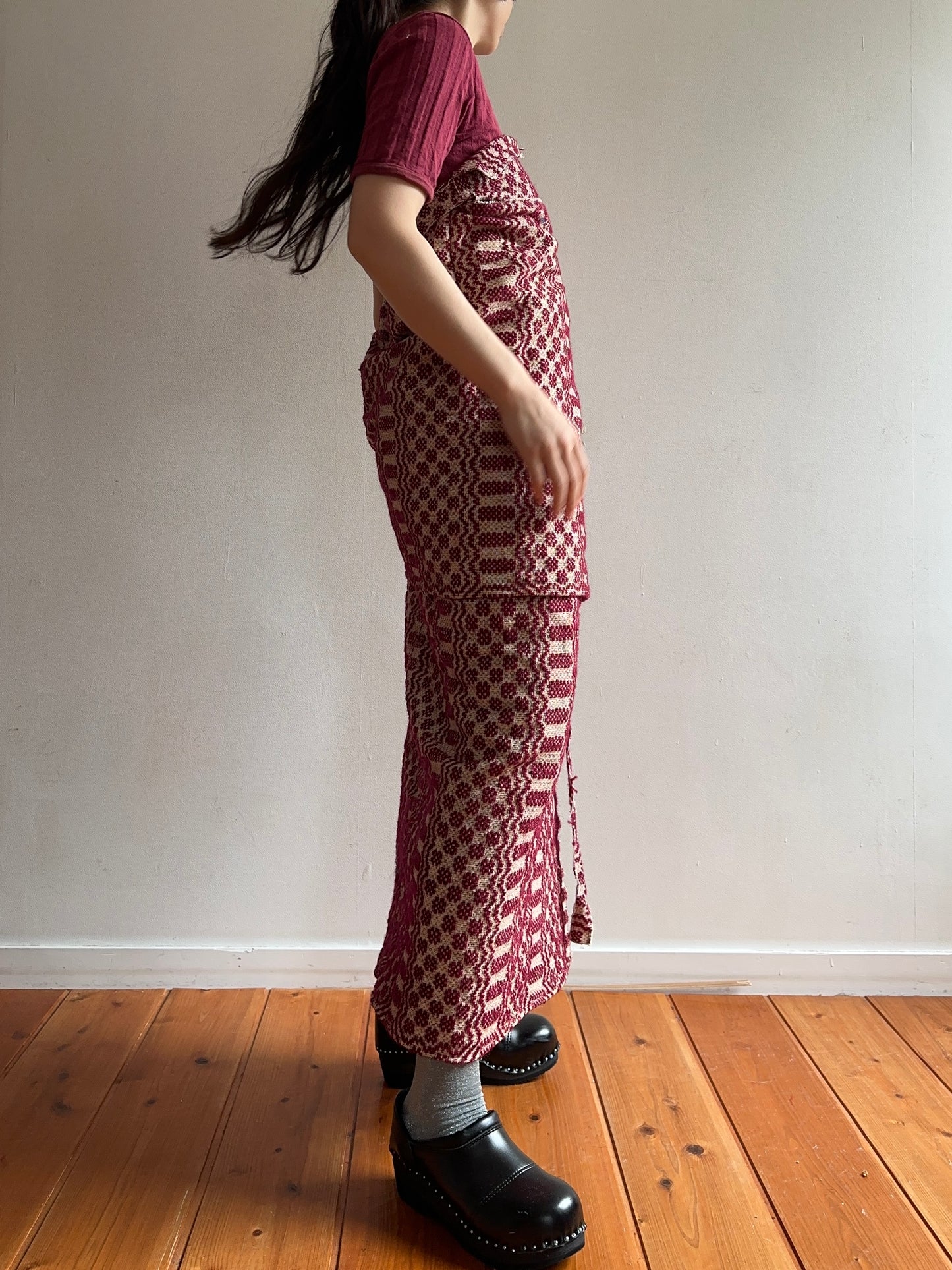 old coverlet wrap long skirt / bordeaux