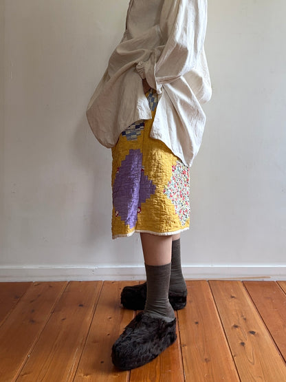 old quilt tuck short pants