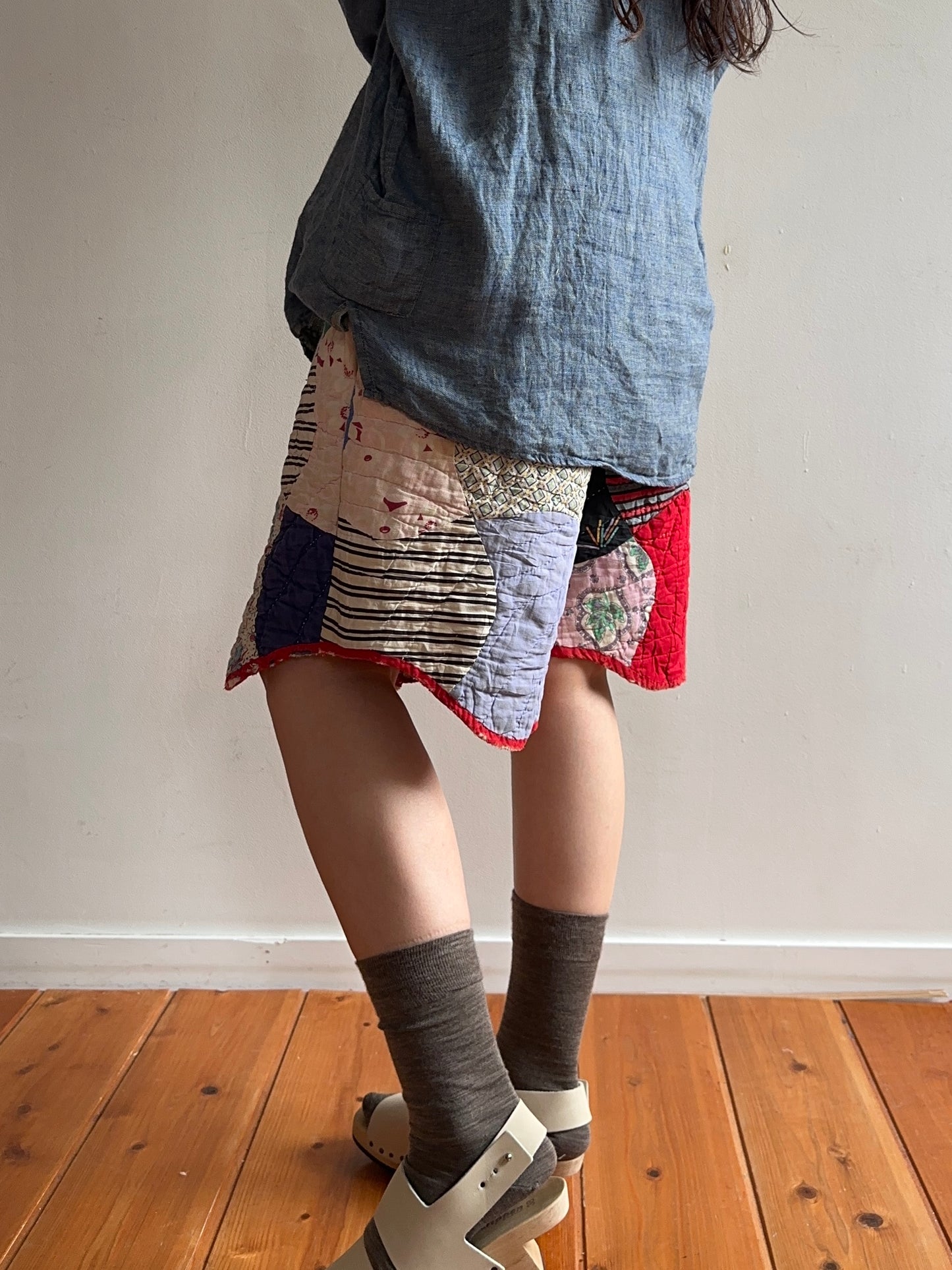 antique quilt short pants