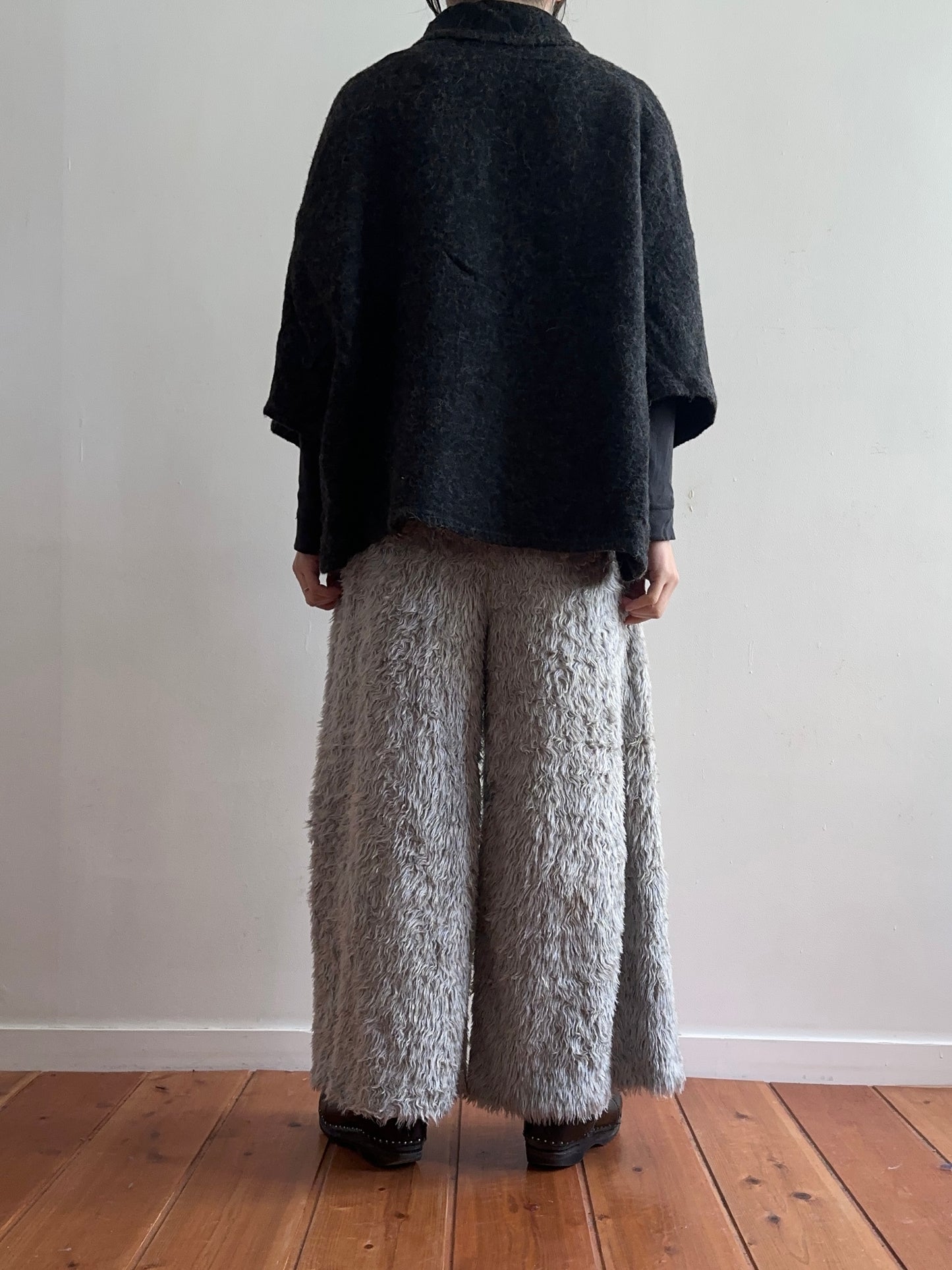 old fur wide pants / silver