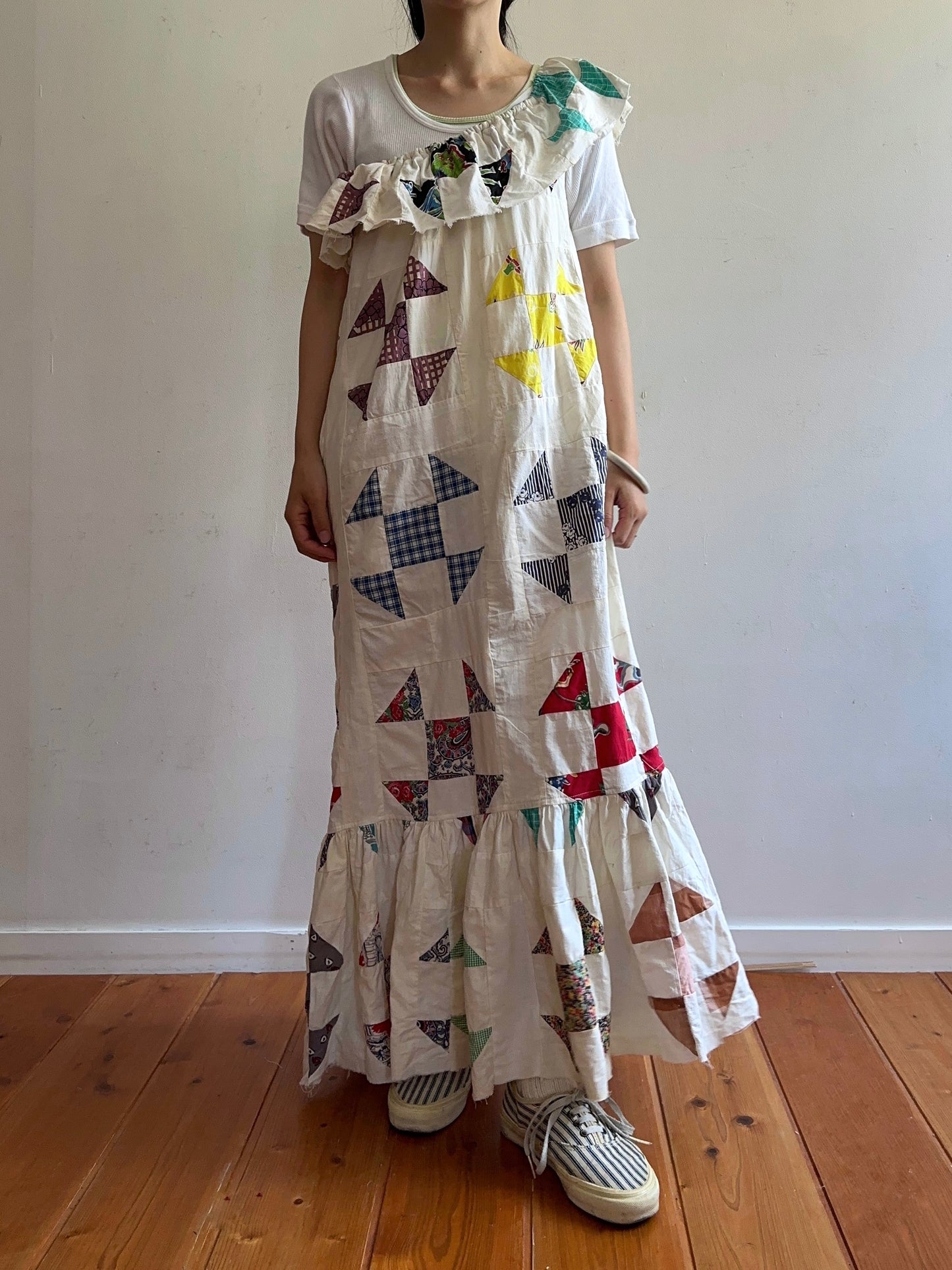 old quilt top frill dress / white