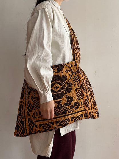 old coverlet monk bag / orange