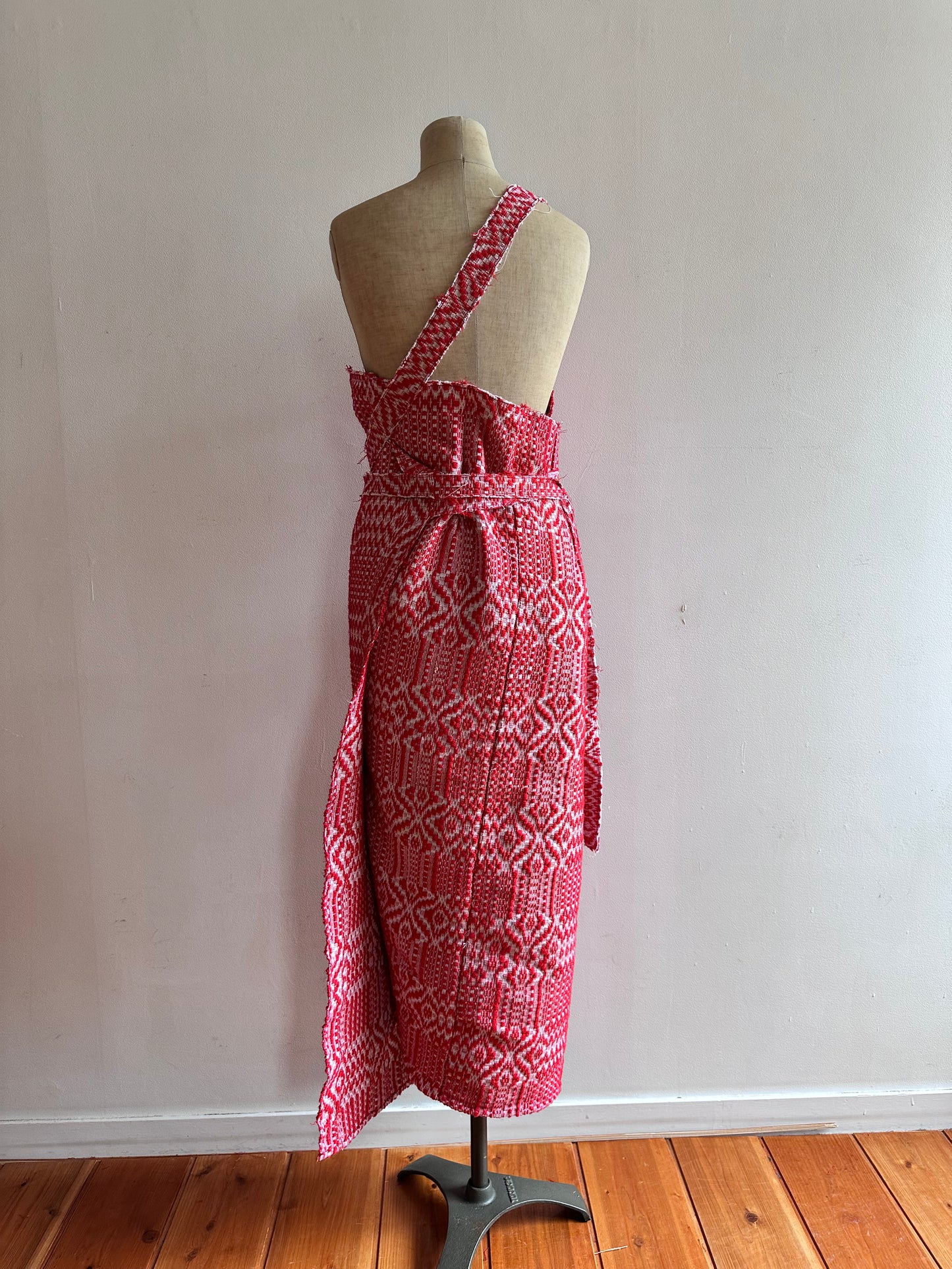 old coverlet wrap long skirt / red