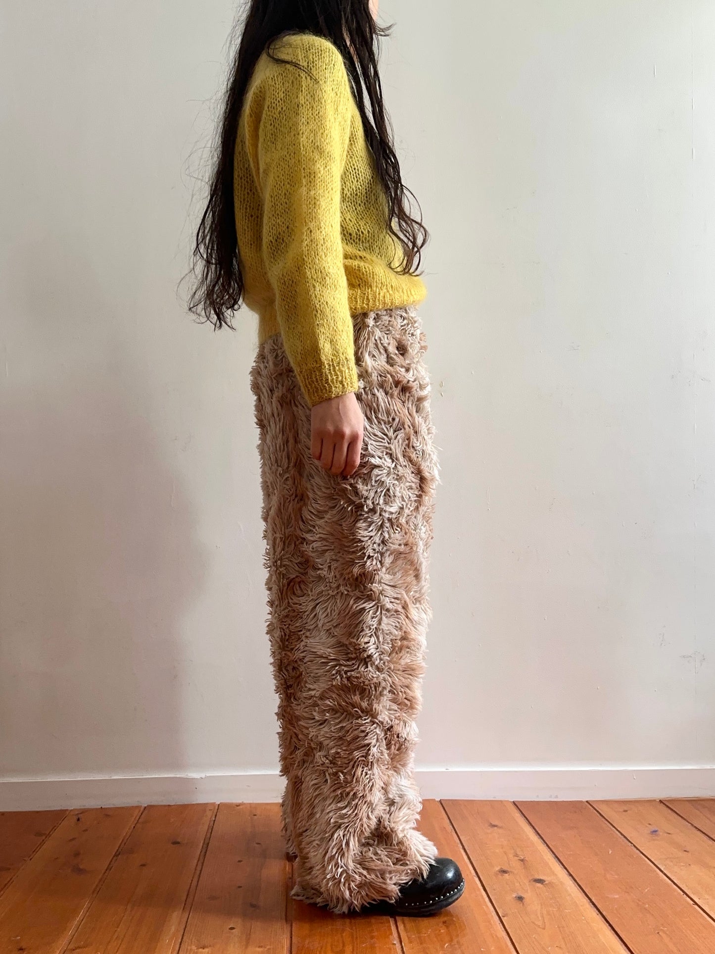 old fur pants / gizmo