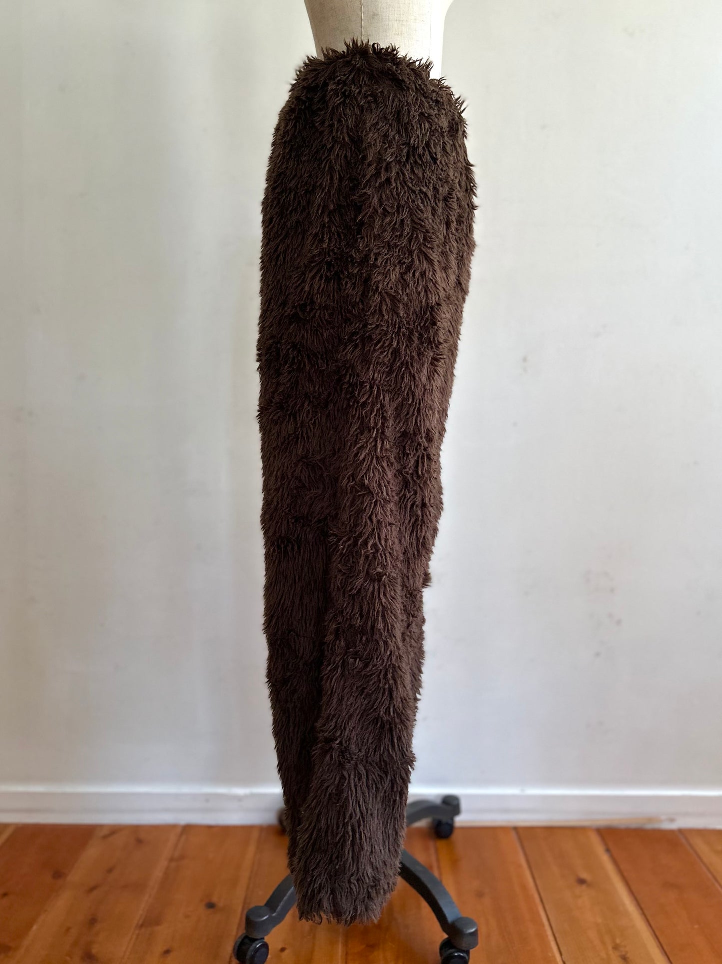 old fur pants / dark brown
