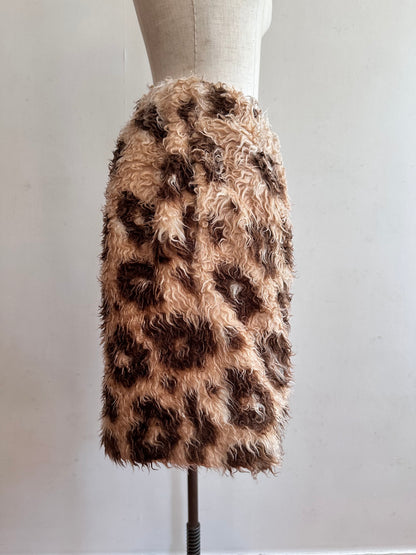 old fur short pants / leopard