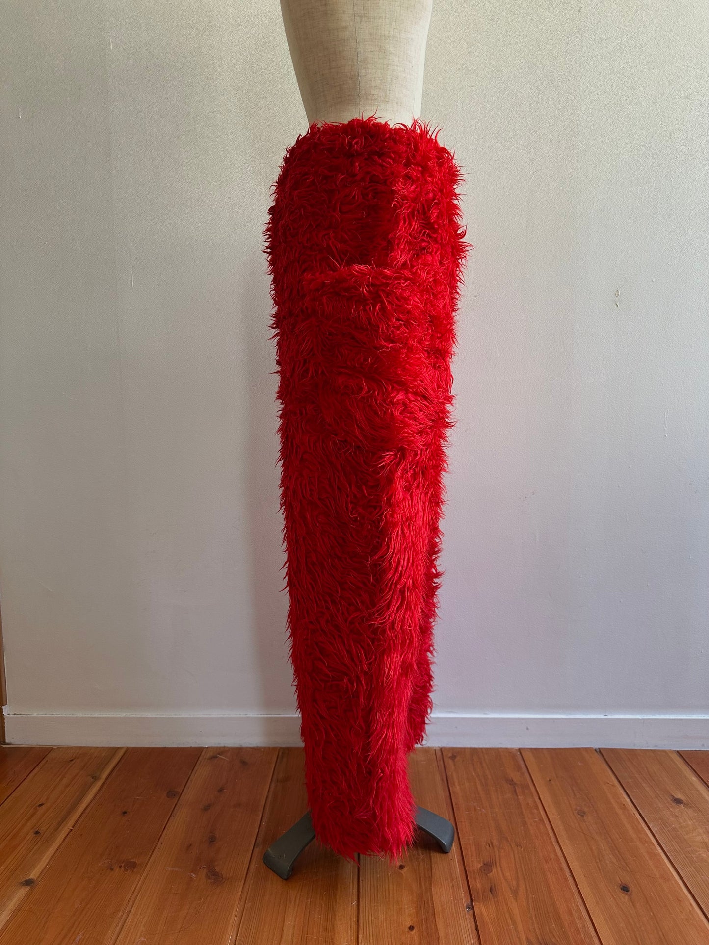 old fur pants / red