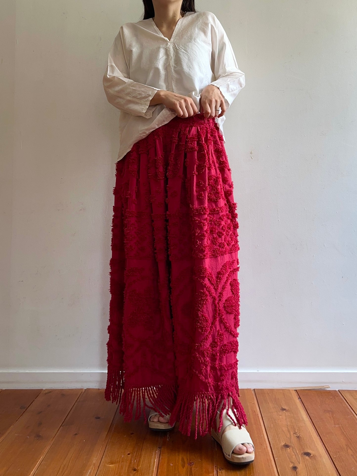old chenille many tuck pants / ruby