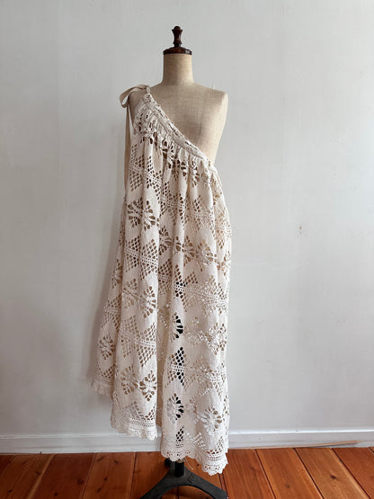 old crochet lace little change skirt