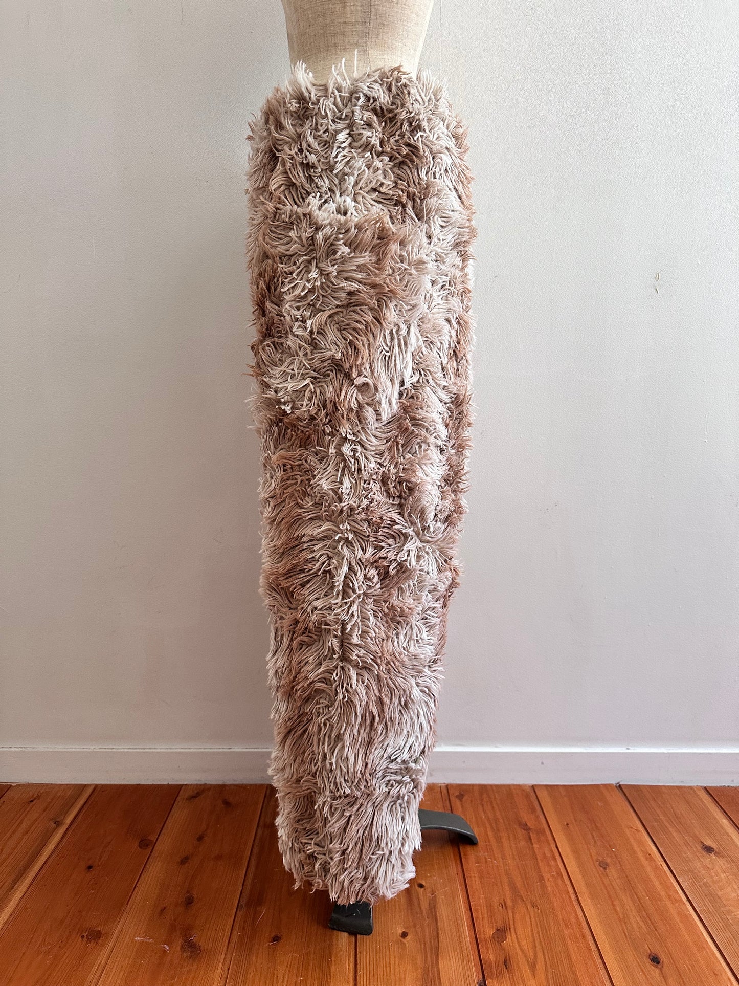 old fur pants / gizmo