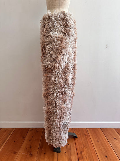 old fur pants / gizmo