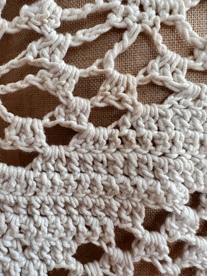 old crochet lace tuck short pants