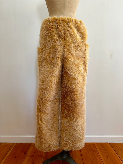 old fur pants / custard
