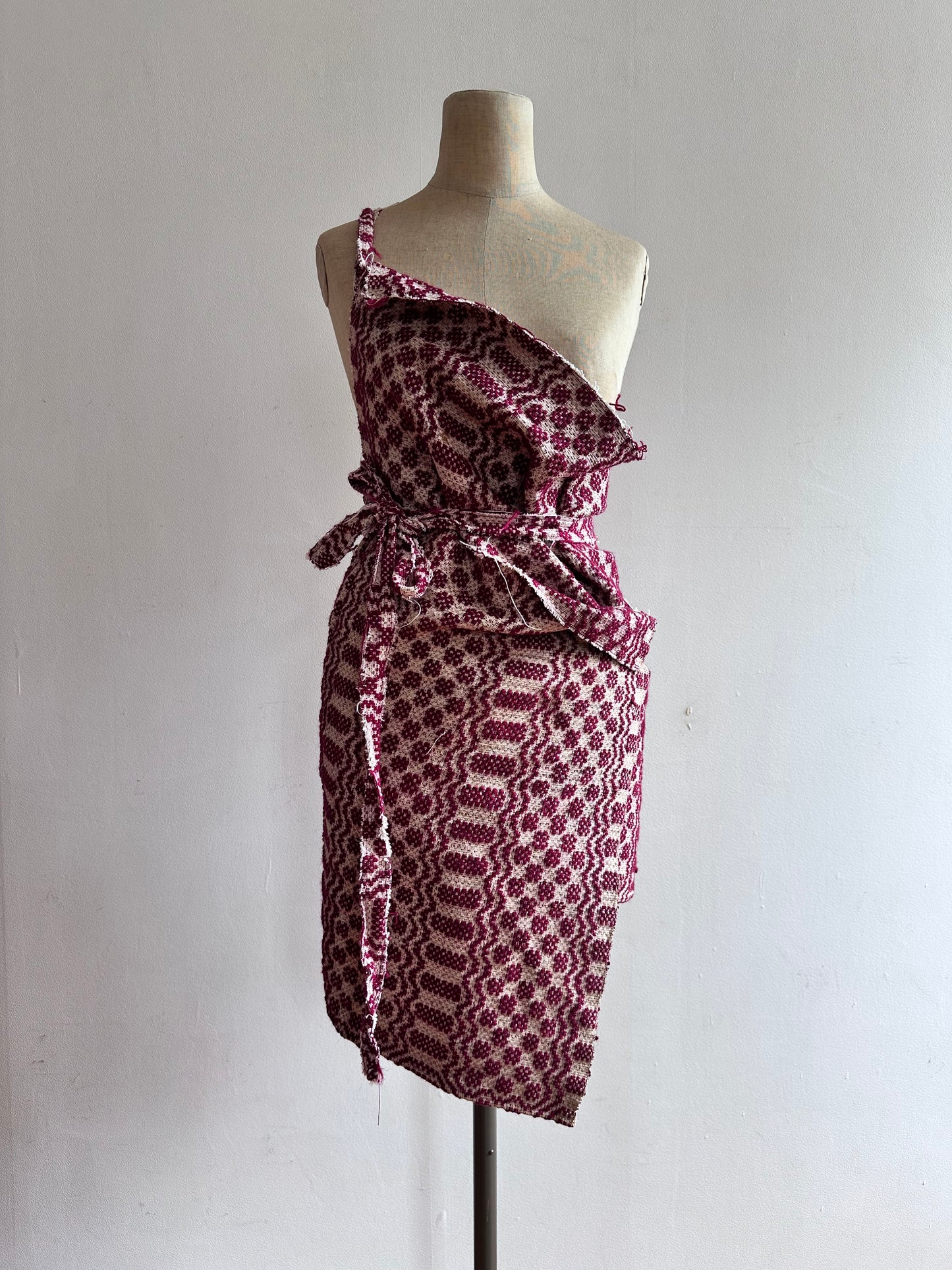 old coverlet wrap short skirt / bordeaux