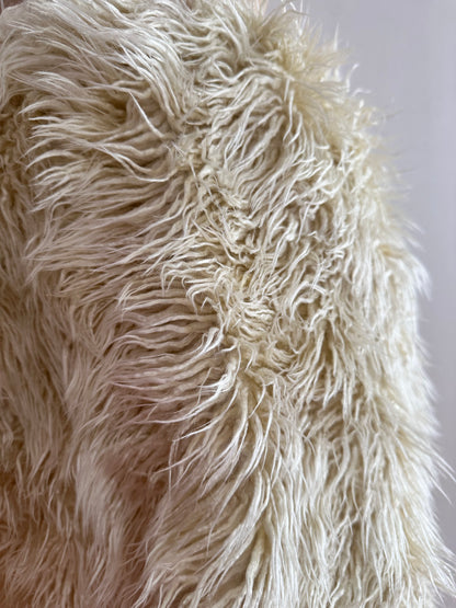 old fur half pants / polar bear