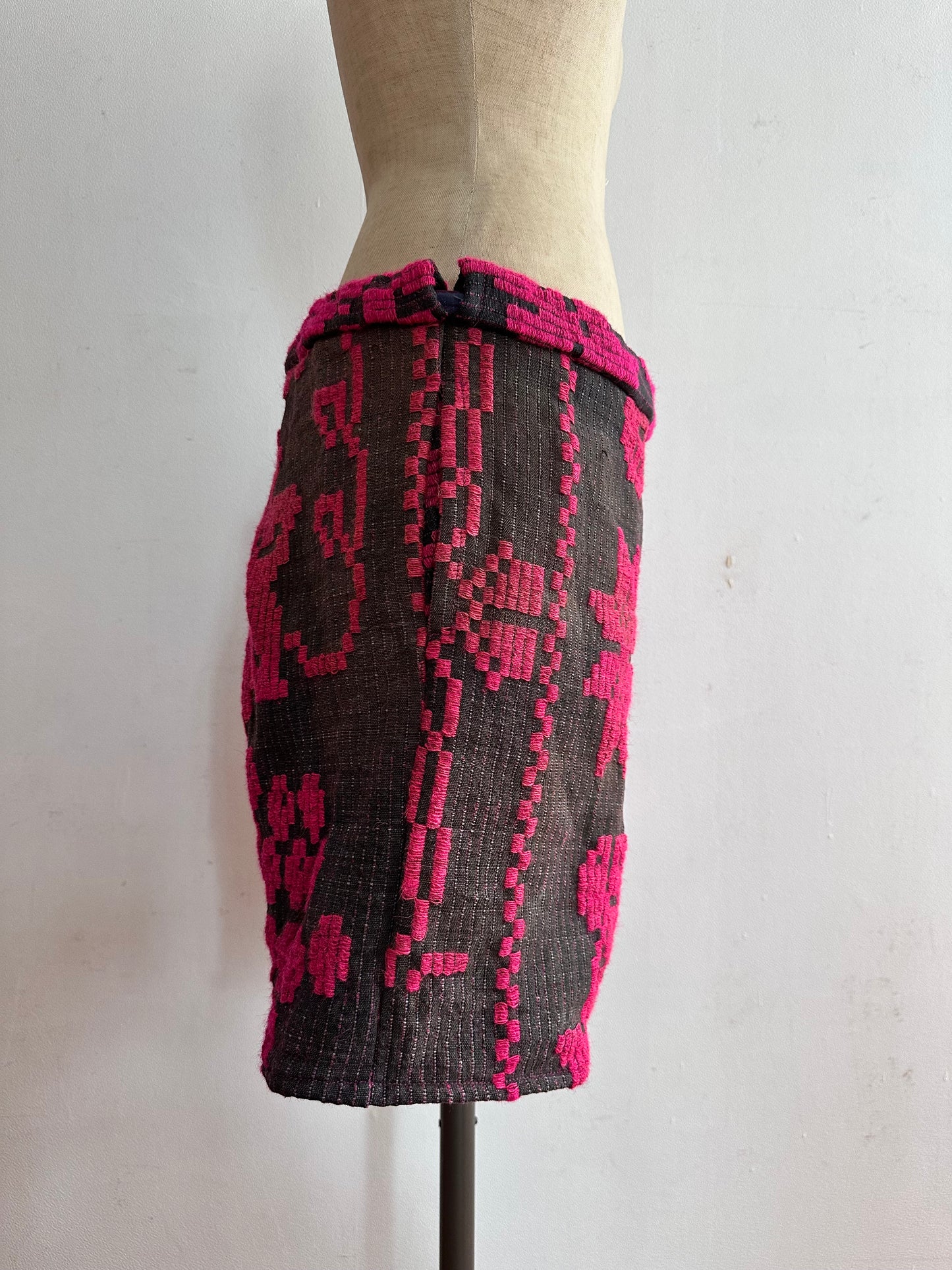 old coverlet short pants