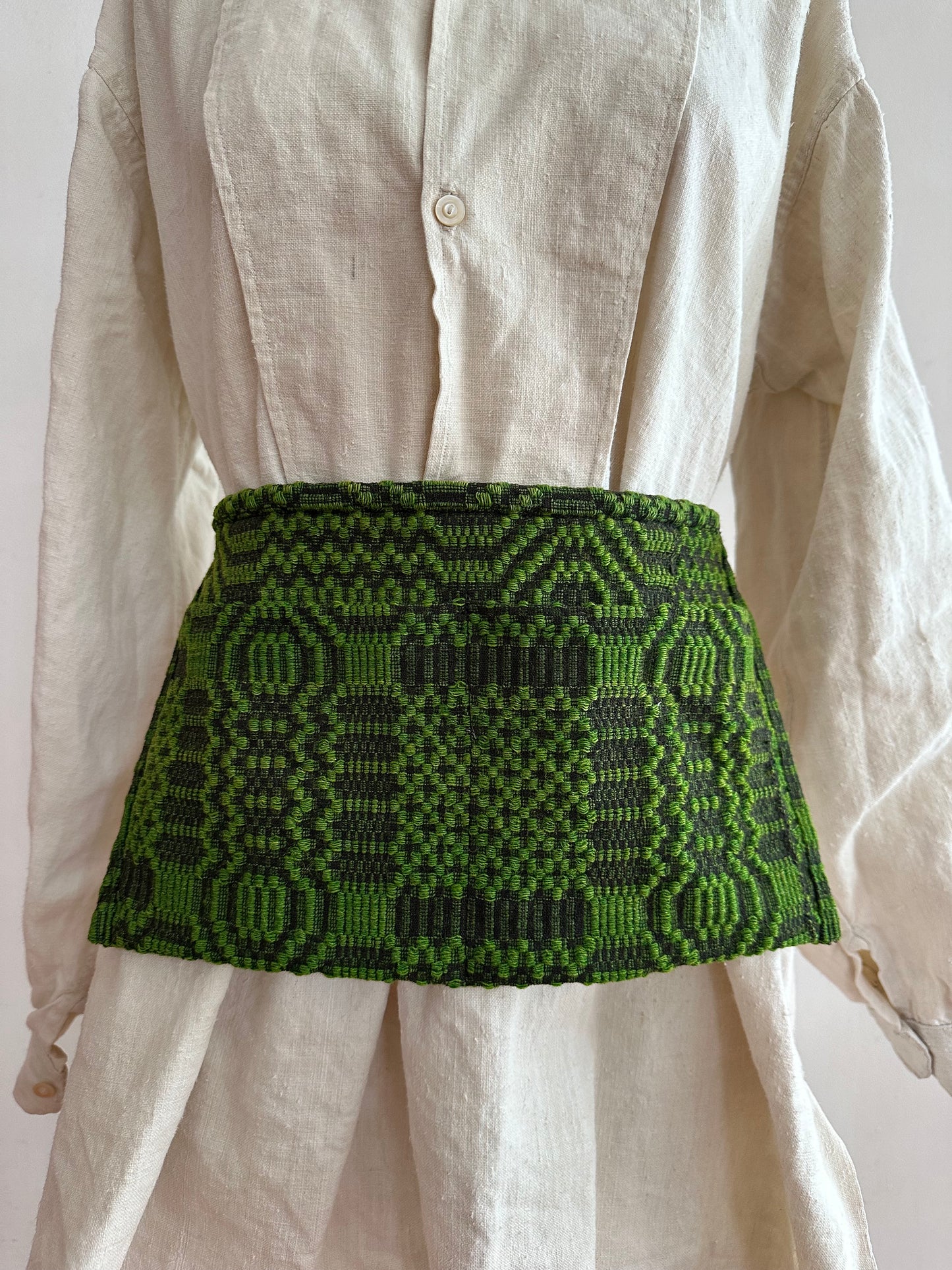 old coverlet work apron / green