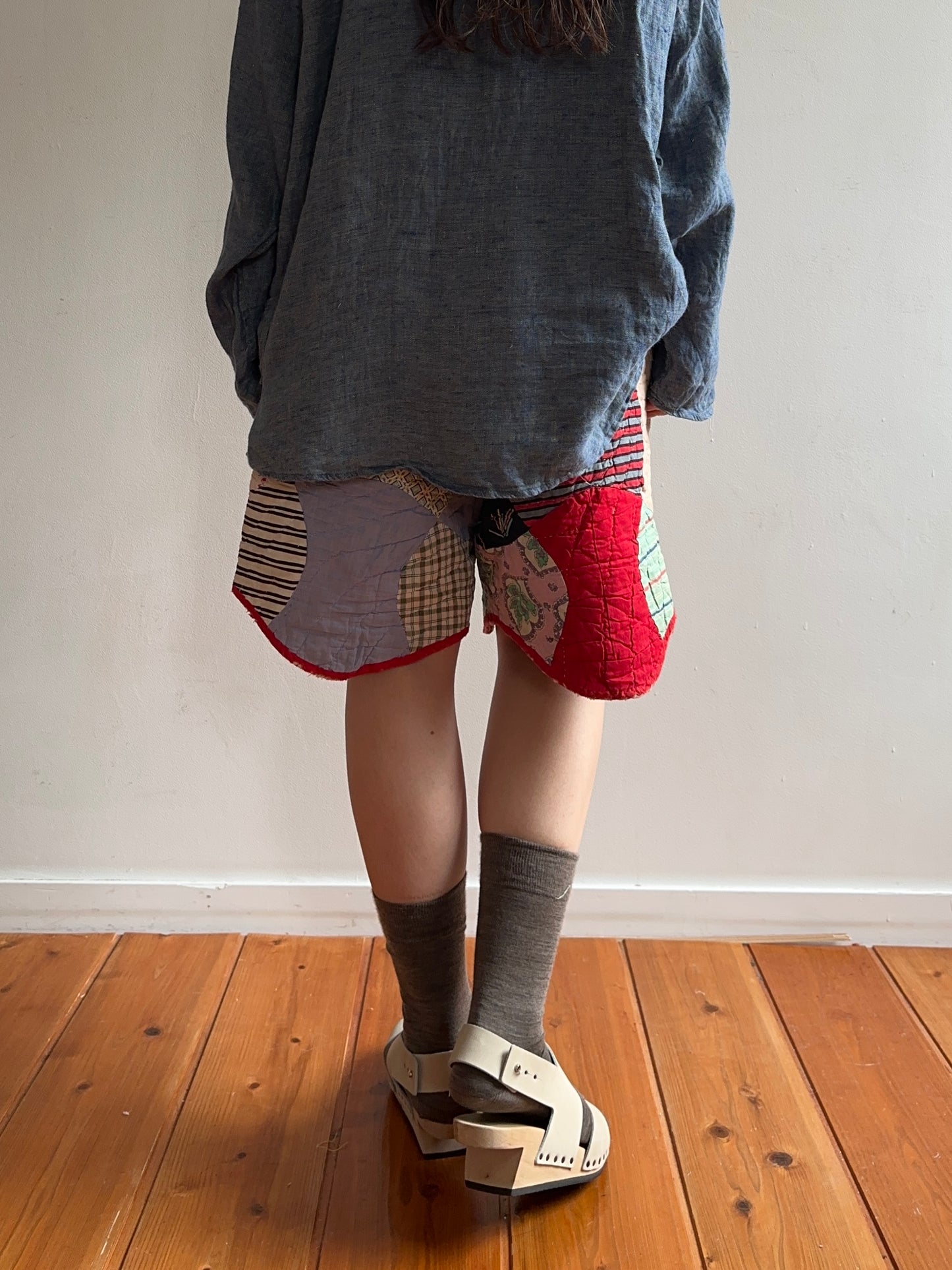 antique quilt short pants