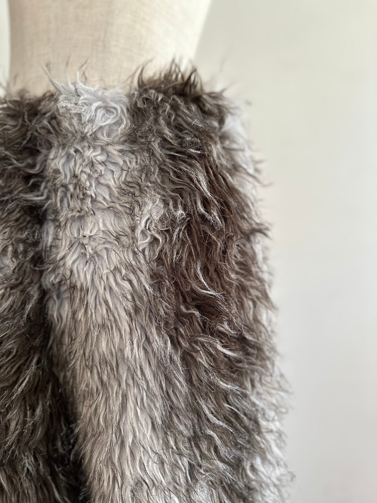 old fur pants / silver×grayish brown