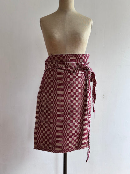 old coverlet wrap short skirt / bordeaux